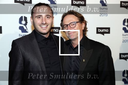 Hilversum 11 maart 2019
Uitreiking BUMA prijzen in studio 21. Eric v Tijn met zijn zoon