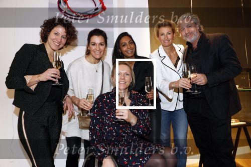 Amsterdam 4 februari 2019
Presentatie armbandje câ€™est Moi  (Art) voor de Esther Vergeer foundation.
Aanwezig zijn Esther Vergeer Quinty Trustfull Anouk Smulders Evelien de Bruijn en Mark Teurlings.