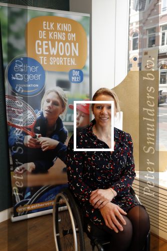 Amsterdam 4 februari 2019
Presentatie armbandje câ€™est Moi  (Art) voor de Esther Vergeer foundation.
Aanwezig zijn Esther Vergeer Quinty Trustfull Anouk Smulders Evelien de Bruijn en Mark Teurlings.