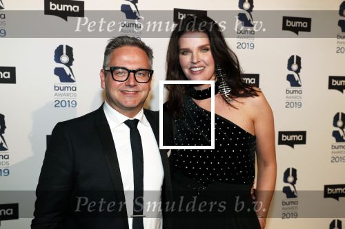 Hilversum 11 maart 2019
Uitreiking BUMA prijzen in studio 21. Guus Meeuwis met zijn vriendin Manon Meijers