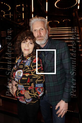 Zaandag 4 februari 2019
PremiÃ¨re Laten we eerlijk zijn in het zaantheater. Henriette Tol met man