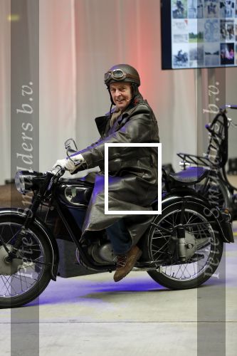 Enschede 26 februari 2019
Presentatie cast van Hanna van Hendrik met oa Huub Stapel en Johanna ter Steege. Presentatie is op vliegveld Twente.