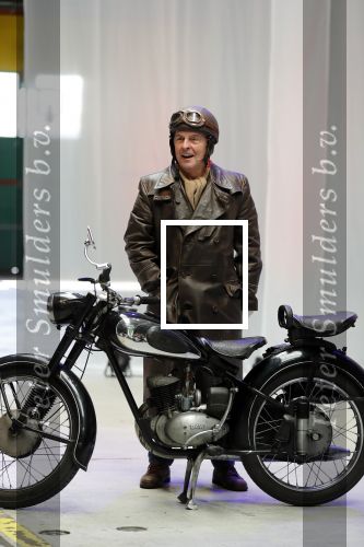 Enschede 26 februari 2019
Presentatie cast van Hanna van Hendrik met oa Huub Stapel en Johanna ter Steege. Presentatie is op vliegveld Twente.