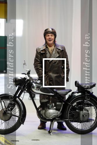 Enschede 26 februari 2019
Presentatie cast van Hanna van Hendrik met oa Huub Stapel en Johanna ter Steege. Presentatie is op vliegveld Twente.