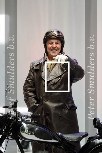 Enschede 26 februari 2019
Presentatie cast van Hanna van Hendrik met oa Huub Stapel en Johanna ter Steege. Presentatie is op vliegveld Twente.