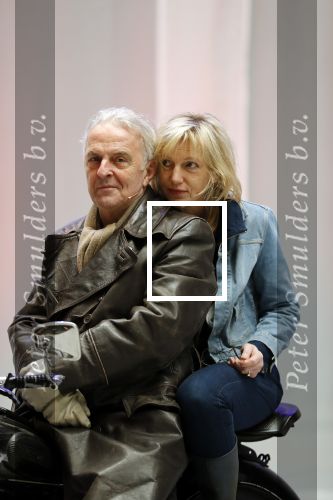 Enschede 26 februari 2019
Presentatie cast van Hanna van Hendrik met oa Huub Stapel en Johanna ter Steege. Presentatie is op vliegveld Twente.