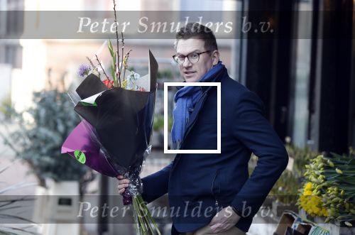 Amsterdam 14 februari 2019
JaÃ¯r Ferwerda haalt bloemen voor zijn vrouw en schoonmoeder bij bloemist Arjan.