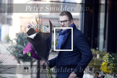 Amsterdam 14 februari 2019
JaÃ¯r Ferwerda haalt bloemen voor zijn vrouw en schoonmoeder bij bloemist Arjan.