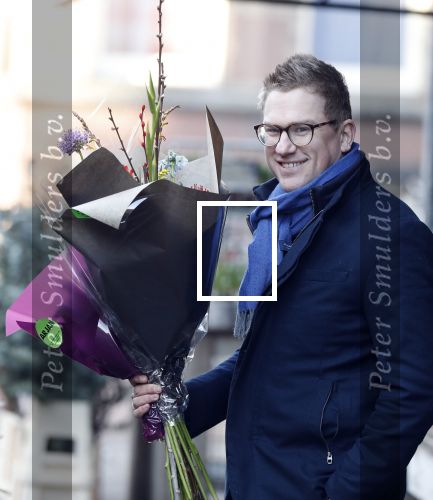 Amsterdam 14 februari 2019
JaÃ¯r Ferwerda haalt bloemen voor zijn vrouw en schoonmoeder bij bloemist Arjan.