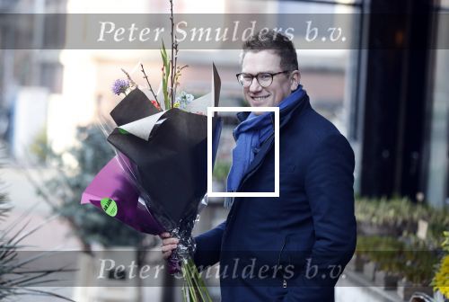 Amsterdam 14 februari 2019
JaÃ¯r Ferwerda haalt bloemen voor zijn vrouw en schoonmoeder bij bloemist Arjan.