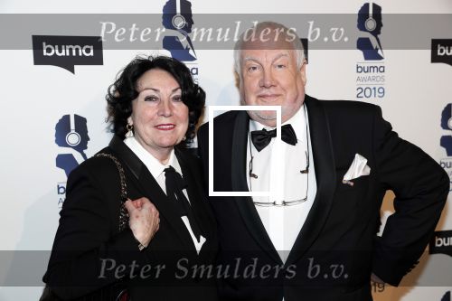 Hilversum 11 maart 2019
Uitreiking BUMA prijzen in studio 21. Jan Smeets met vrouw en familie