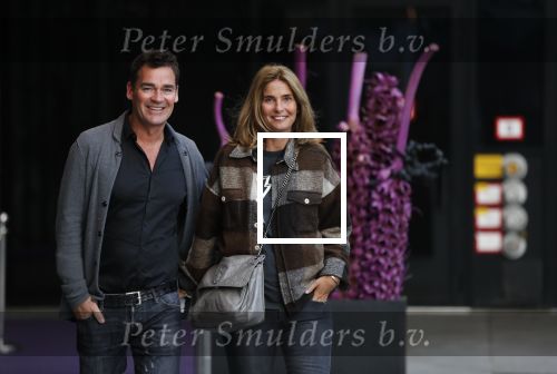 Amsterdam 28 februari 2019
Opening heel holland zingt Hazes cafe in het ziggo dome. Aanwezig Roxeanne Hazes Jeroen v d Boom Danny de Munk en Samantha Steenwijk. Jeroen met zijn vrouw Danie