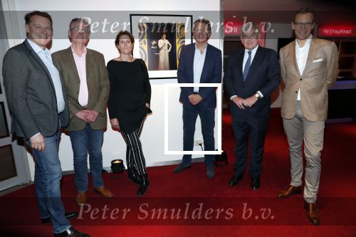 Utrecht 9 maart 2019
Opening Mies Bouwman foyer in het Beatrix theater. Aanwezig de kinderen van Mies Joost Timp en Mies Timp. Verder aanwezig Albert Verlinde Robert ten Brink Jan v Zanen en Antje Monteiro.