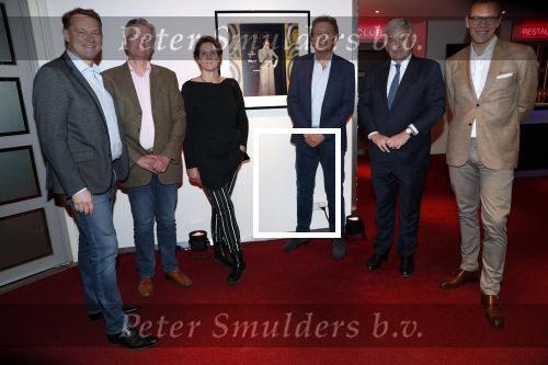 Utrecht 9 maart 2019
Opening Mies Bouwman foyer in het Beatrix theater. Aanwezig de kinderen van Mies Joost Timp en Mies Timp. Verder aanwezig Albert Verlinde Robert ten Brink Jan v Zanen en Antje Monteiro.