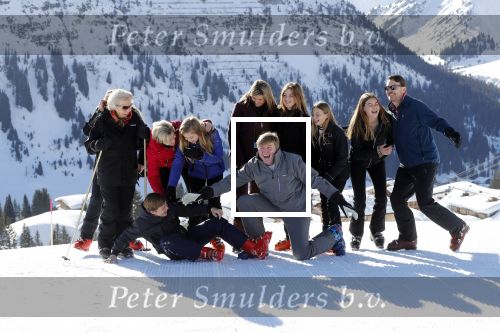 Lech 25 februari 2019
Koning Willem-Alexander, Koningin MÃ¡xima, Prinses Beatrix, Prins Constantijn, Prinses Laurentien en de prinsessen Amalia, Alexia en Ariane samen met Eloise, Leonore en Claus-Casimir tijdens de fotosessie tijdens de wintersportvakantie in Lech.