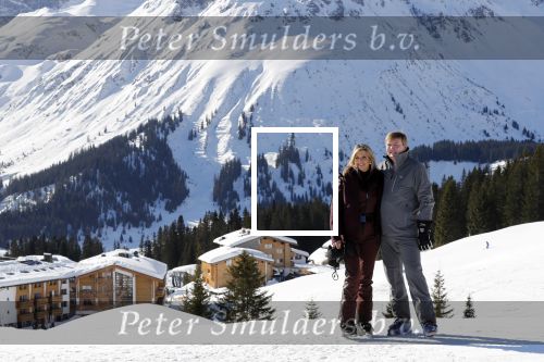 Lech 25 februari 2019
Koning Willem-Alexander, Koningin MÃ¡xima, Prinses Beatrix, Prins Constantijn, Prinses Laurentien en de prinsessen Amalia, Alexia en Ariane samen met Eloise, Leonore en Claus-Casimir tijdens de fotosessie tijdens de wintersportvakantie in Lech.