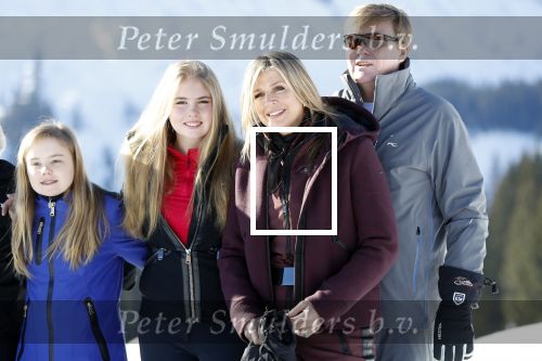 Lech 25 februari 2019
Koning Willem-Alexander, Koningin MÃ¡xima, Prinses Beatrix, Prins Constantijn, Prinses Laurentien en de prinsessen Amalia, Alexia en Ariane samen met Eloise, Leonore en Claus-Casimir tijdens de fotosessie tijdens de wintersportvakantie in Lech.