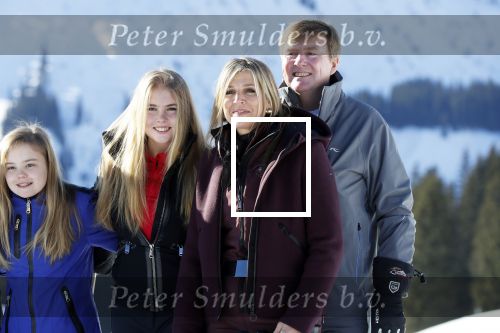Lech 25 februari 2019
Koning Willem-Alexander, Koningin MÃ¡xima, Prinses Beatrix, Prins Constantijn, Prinses Laurentien en de prinsessen Amalia, Alexia en Ariane samen met Eloise, Leonore en Claus-Casimir tijdens de fotosessie tijdens de wintersportvakantie in Lech.
