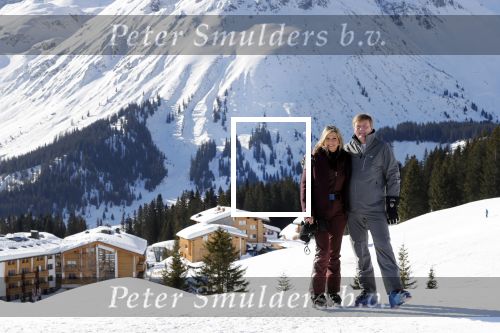 Lech 25 februari 2019
Koning Willem-Alexander, Koningin MÃ¡xima, Prinses Beatrix, Prins Constantijn, Prinses Laurentien en de prinsessen Amalia, Alexia en Ariane samen met Eloise, Leonore en Claus-Casimir tijdens de fotosessie tijdens de wintersportvakantie in Lech.