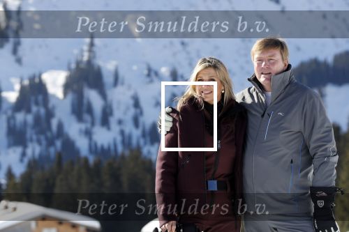 Lech 25 februari 2019
Koning Willem-Alexander, Koningin MÃ¡xima, Prinses Beatrix, Prins Constantijn, Prinses Laurentien en de prinsessen Amalia, Alexia en Ariane samen met Eloise, Leonore en Claus-Casimir tijdens de fotosessie tijdens de wintersportvakantie in Lech.