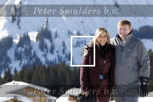 Lech 25 februari 2019
Koning Willem-Alexander, Koningin MÃ¡xima, Prinses Beatrix, Prins Constantijn, Prinses Laurentien en de prinsessen Amalia, Alexia en Ariane samen met Eloise, Leonore en Claus-Casimir tijdens de fotosessie tijdens de wintersportvakantie in Lech.