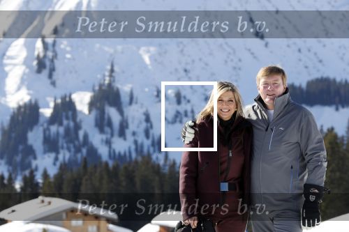 Lech 25 februari 2019
Koning Willem-Alexander, Koningin MÃ¡xima, Prinses Beatrix, Prins Constantijn, Prinses Laurentien en de prinsessen Amalia, Alexia en Ariane samen met Eloise, Leonore en Claus-Casimir tijdens de fotosessie tijdens de wintersportvakantie in Lech.