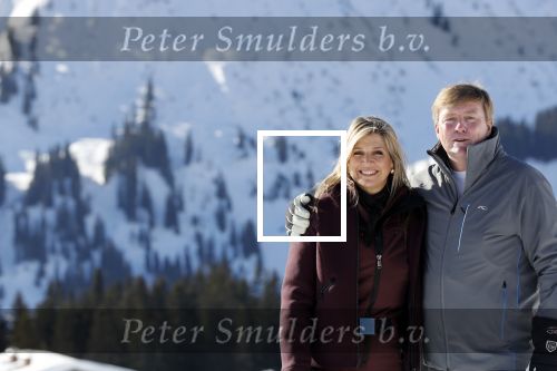 Lech 25 februari 2019
Koning Willem-Alexander, Koningin MÃ¡xima, Prinses Beatrix, Prins Constantijn, Prinses Laurentien en de prinsessen Amalia, Alexia en Ariane samen met Eloise, Leonore en Claus-Casimir tijdens de fotosessie tijdens de wintersportvakantie in Lech.