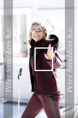 Lech 25 februari 2019
Koning Willem-Alexander, Koningin MÃ¡xima, Prinses Beatrix, Prins Constantijn, Prinses Laurentien en de prinsessen Amalia, Alexia en Ariane samen met Eloise, Leonore en Claus-Casimir tijdens de fotosessie tijdens de wintersportvakantie in Lech.