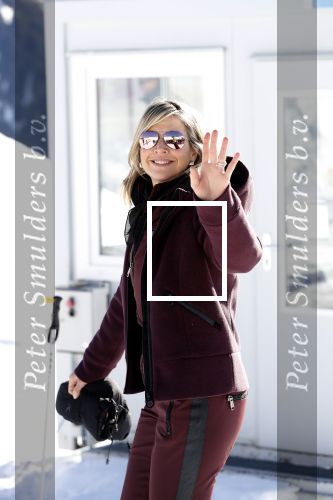 Lech 25 februari 2019
Koning Willem-Alexander, Koningin MÃ¡xima, Prinses Beatrix, Prins Constantijn, Prinses Laurentien en de prinsessen Amalia, Alexia en Ariane samen met Eloise, Leonore en Claus-Casimir tijdens de fotosessie tijdens de wintersportvakantie in Lech.