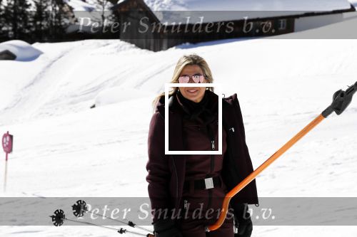 Lech 25 februari 2019
Koning Willem-Alexander, Koningin MÃ¡xima, Prinses Beatrix, Prins Constantijn, Prinses Laurentien en de prinsessen Amalia, Alexia en Ariane samen met Eloise, Leonore en Claus-Casimir tijdens de fotosessie tijdens de wintersportvakantie in Lech.