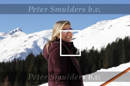Lech 25 februari 2019
Koning Willem-Alexander, Koningin MÃ¡xima, Prinses Beatrix, Prins Constantijn, Prinses Laurentien en de prinsessen Amalia, Alexia en Ariane samen met Eloise, Leonore en Claus-Casimir tijdens de fotosessie tijdens de wintersportvakantie in Lech.