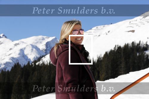 Lech 25 februari 2019
Koning Willem-Alexander, Koningin MÃ¡xima, Prinses Beatrix, Prins Constantijn, Prinses Laurentien en de prinsessen Amalia, Alexia en Ariane samen met Eloise, Leonore en Claus-Casimir tijdens de fotosessie tijdens de wintersportvakantie in Lech.