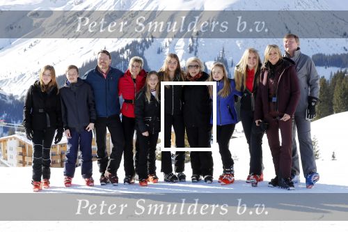 Lech 25 februari 2019
Koning Willem-Alexander, Koningin MÃ¡xima, Prinses Beatrix, Prins Constantijn, Prinses Laurentien en de prinsessen Amalia, Alexia en Ariane samen met Eloise, Leonore en Claus-Casimir tijdens de fotosessie tijdens de wintersportvakantie in Lech.