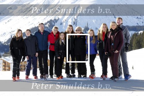 Lech 25 februari 2019
Koning Willem-Alexander, Koningin MÃ¡xima, Prinses Beatrix, Prins Constantijn, Prinses Laurentien en de prinsessen Amalia, Alexia en Ariane samen met Eloise, Leonore en Claus-Casimir tijdens de fotosessie tijdens de wintersportvakantie in Lech.