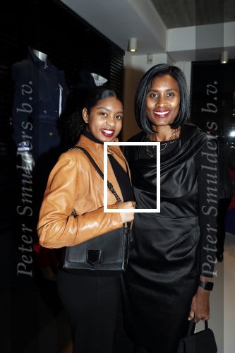 Amsterdam 12 maart 2019
Modeshow Mart Visser in zijn eigen Atelier. Laetitia Griffith met dochter