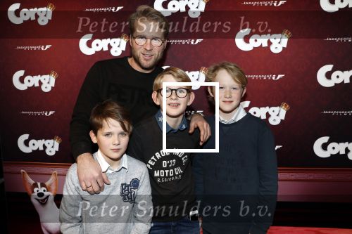 Amsterdam 10 februari 2019
Premiere Corgi in pathe arena. Leo Alkemade met zoon Mick, zoon Kars en zoon Boris