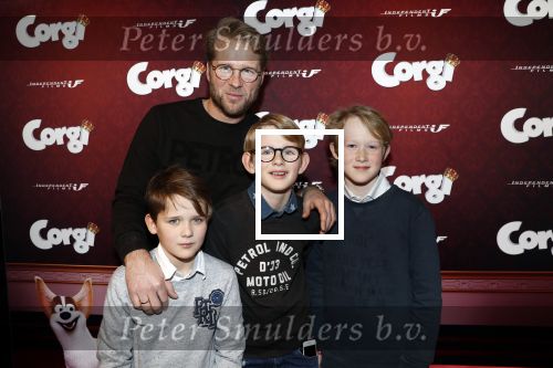 Amsterdam 10 februari 2019
Premiere Corgi in pathe arena. Leo Alkemade met zoon Mick, zoon Kars en zoon Boris