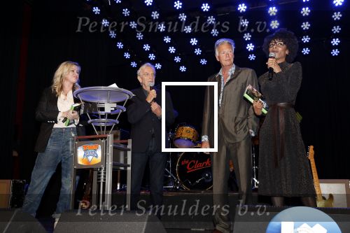 Bussum 6 maart 2019
Boekpresentatie van Lex Harding. Bridget Maasland en Sylvana Simons kregen het eerste boek overhandigd