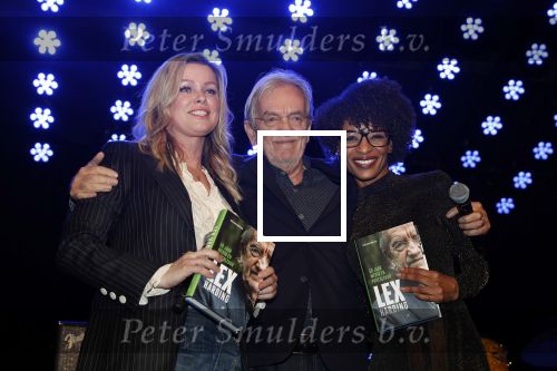 Bussum 6 maart 2019
Boekpresentatie van Lex Harding. Bridget Maasland en Sylvana Simons kregen het eerste boek overhandigd