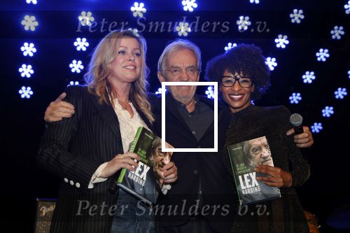 Bussum 6 maart 2019
Boekpresentatie van Lex Harding. Bridget Maasland en Sylvana Simons kregen het eerste boek overhandigd