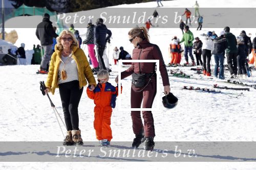 Oberlech 25 februari 2019
Lieke v Lexmond op skivakantie met haar man Bas v Veggel en hun zoontje Vik.
Ook de moeder van Bas en haar partner zijn erbij.