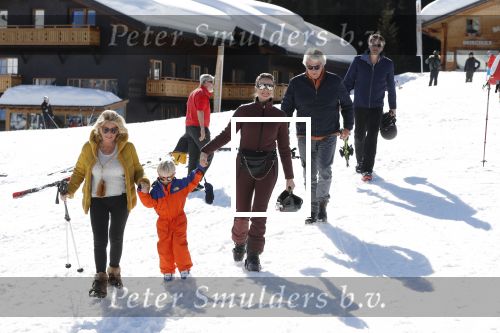 Oberlech 25 februari 2019
Lieke v Lexmond op skivakantie met haar man Bas v Veggel en hun zoontje Vik.
Ook de moeder van Bas en haar partner zijn erbij.