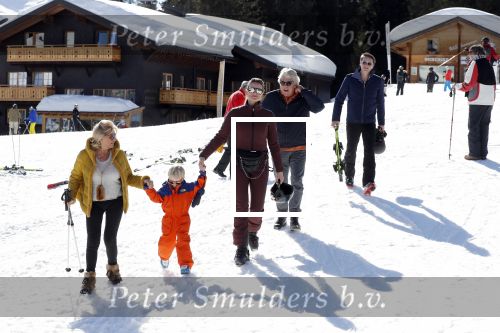 Oberlech 25 februari 2019
Lieke v Lexmond op skivakantie met haar man Bas v Veggel en hun zoontje Vik.
Ook de moeder van Bas en haar partner zijn erbij.