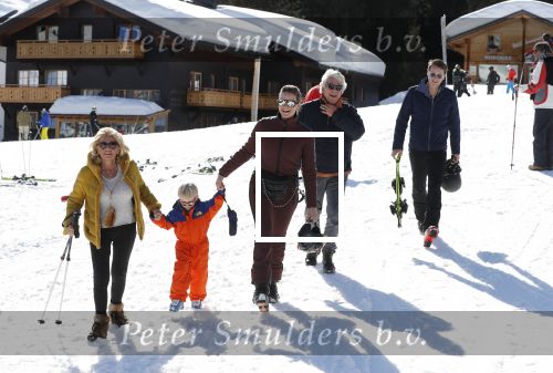 Oberlech 25 februari 2019
Lieke v Lexmond op skivakantie met haar man Bas v Veggel en hun zoontje Vik.
Ook de moeder van Bas en haar partner zijn erbij.