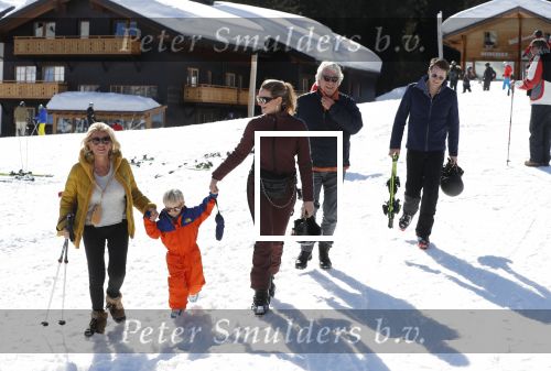Oberlech 25 februari 2019
Lieke v Lexmond op skivakantie met haar man Bas v Veggel en hun zoontje Vik.
Ook de moeder van Bas en haar partner zijn erbij.