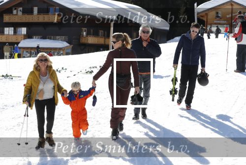 Oberlech 25 februari 2019
Lieke v Lexmond op skivakantie met haar man Bas v Veggel en hun zoontje Vik.
Ook de moeder van Bas en haar partner zijn erbij.