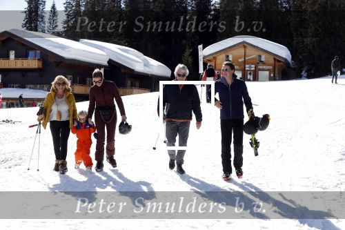 Oberlech 25 februari 2019
Lieke v Lexmond op skivakantie met haar man Bas v Veggel en hun zoontje Vik.
Ook de moeder van Bas en haar partner zijn erbij.