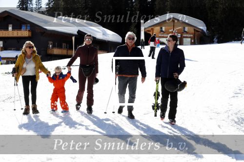 Oberlech 25 februari 2019
Lieke v Lexmond op skivakantie met haar man Bas v Veggel en hun zoontje Vik.
Ook de moeder van Bas en haar partner zijn erbij.