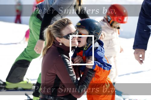 Oberlech 25 februari 2019
Lieke v Lexmond op skivakantie met haar man Bas v Veggel en hun zoontje Vik.
Ook de moeder van Bas en haar partner zijn erbij.