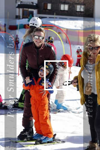 Oberlech 25 februari 2019
Lieke v Lexmond op skivakantie met haar man Bas v Veggel en hun zoontje Vik.
Ook de moeder van Bas en haar partner zijn erbij.